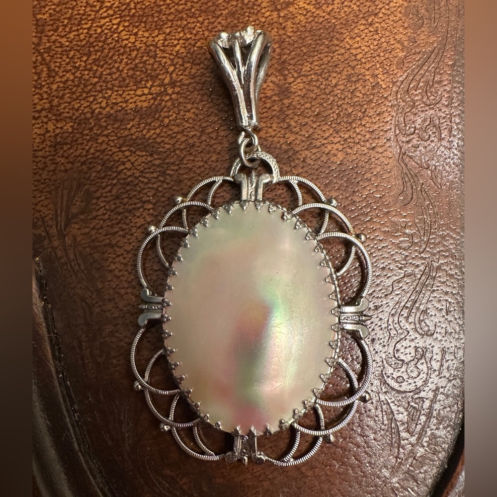 CUSTOM LISTING FOR SUSAN - MOP PENDANT
